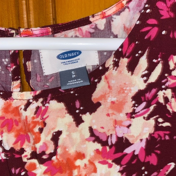 Three old navy dresses - Picture 5 of 5